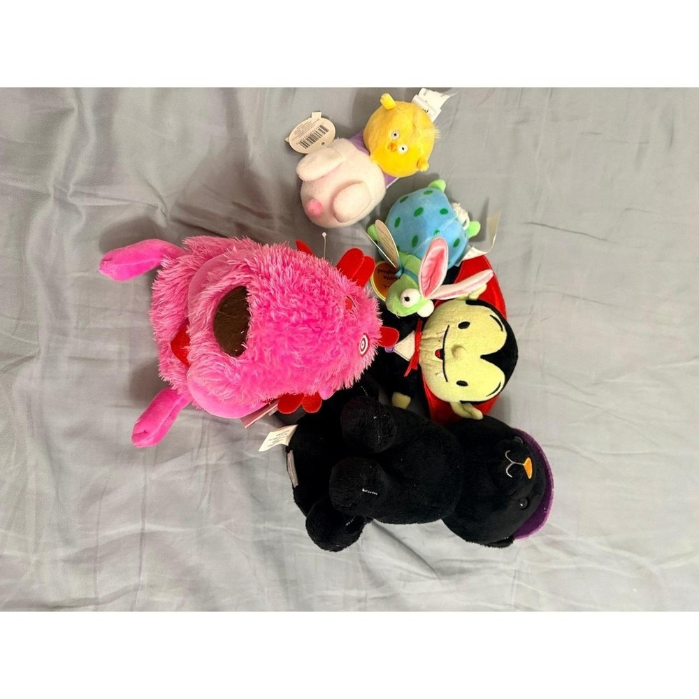 Hallmark plush bundle - Picture 2 of 4